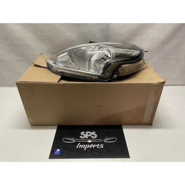 Farol Esquerdo Nissan Versa 2016 A 2020 Original