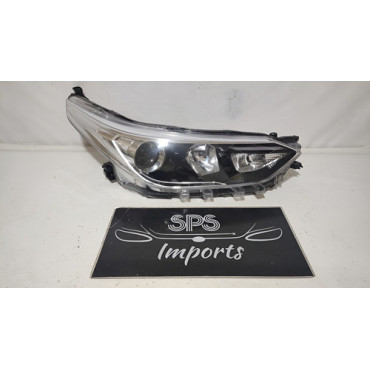 Farol Direito Toyota...